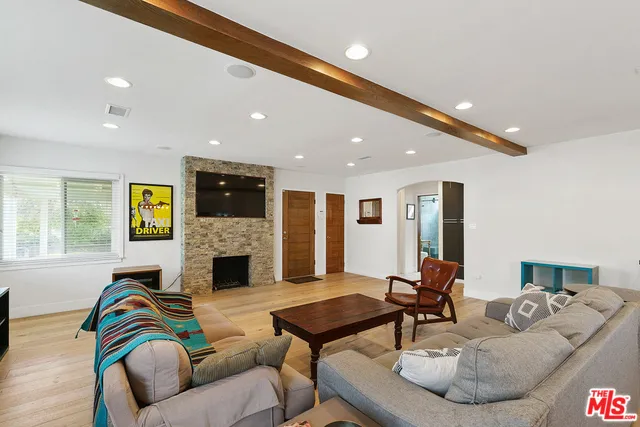 5757 Vesper Avenue, Sherman Oaks, California 91411