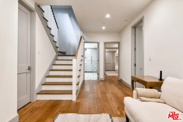 703 Bayview, Manhattan Beach, California 90266