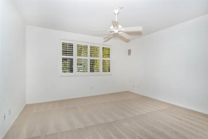 1122 Beachwood Way, Oceanside, California 92057
