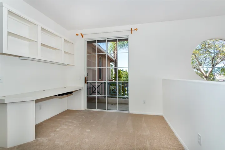 1122 Beachwood Way, Oceanside, California 92057