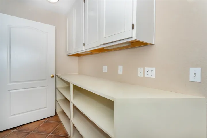 1122 Beachwood Way, Oceanside, California 92057
