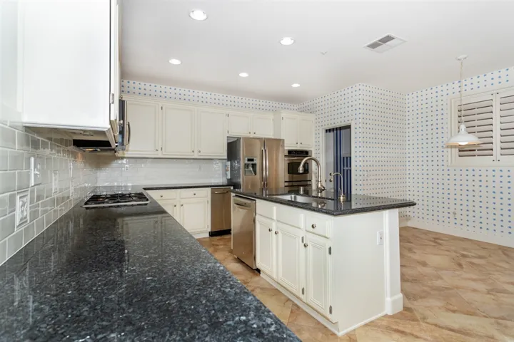 1122 Beachwood Way, Oceanside, California 92057