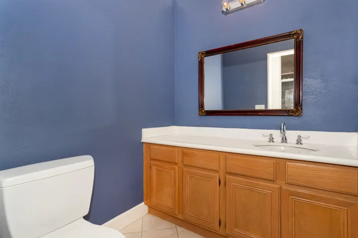 1122 Beachwood Way, Oceanside, California 92057