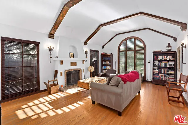 352 N Orlando Avenue, Los Angeles, California 90048