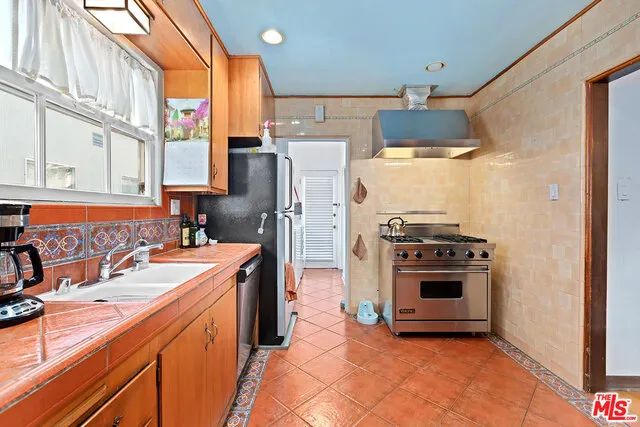 352 N Orlando Avenue, Los Angeles, California 90048