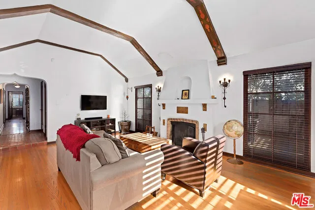 352 N Orlando Avenue, Los Angeles, California 90048