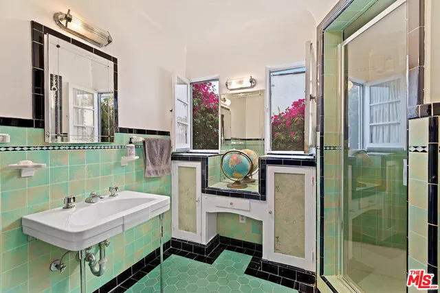 352 N Orlando Avenue, Los Angeles, California 90048