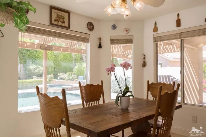Breakfast Room