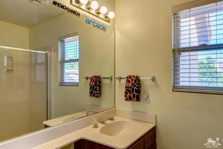 Bedroom 2 Bath