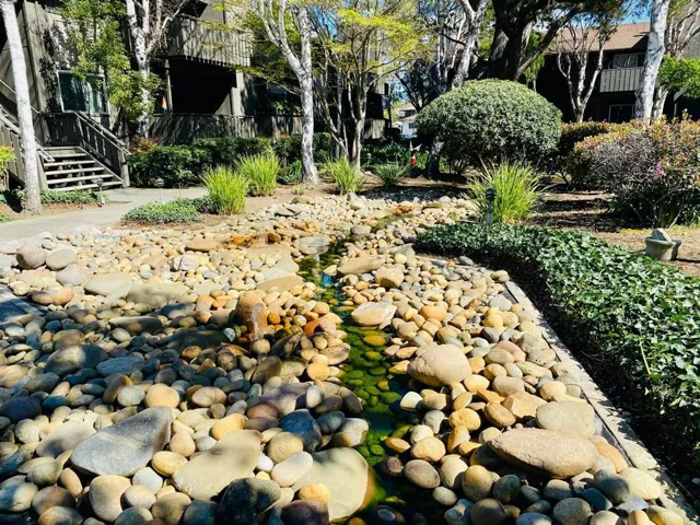50 E Middlefield Road 33, Mountain View, California 94043