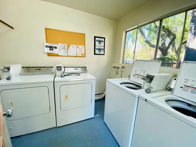50 E Middlefield Road 33, Mountain View, California 94043