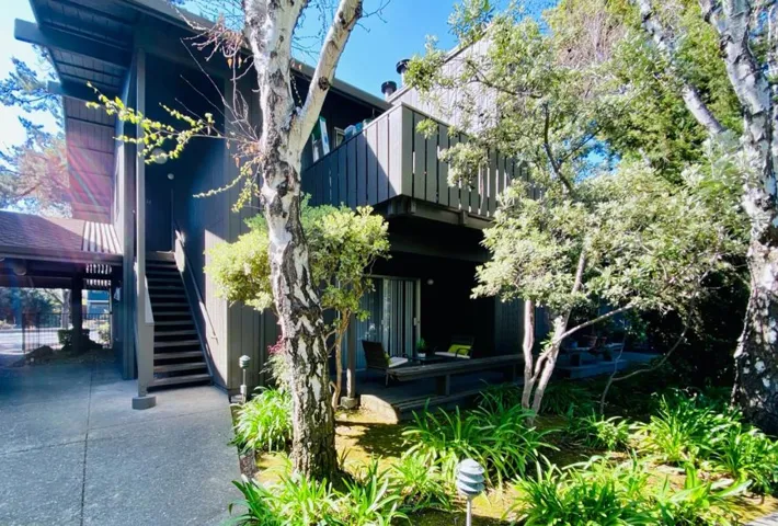 50 E Middlefield Road 33, Mountain View, California 94043