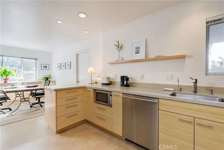 945 West Street, San Luis Obispo, California 93405