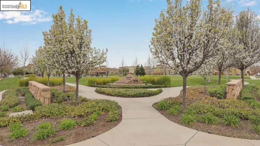 322 Pacifica Dr, Brentwood, California 94513