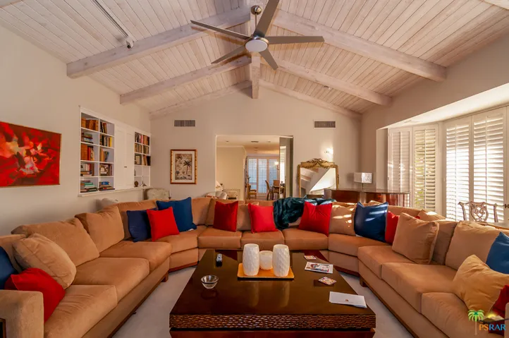 Living Room seating for everyone
