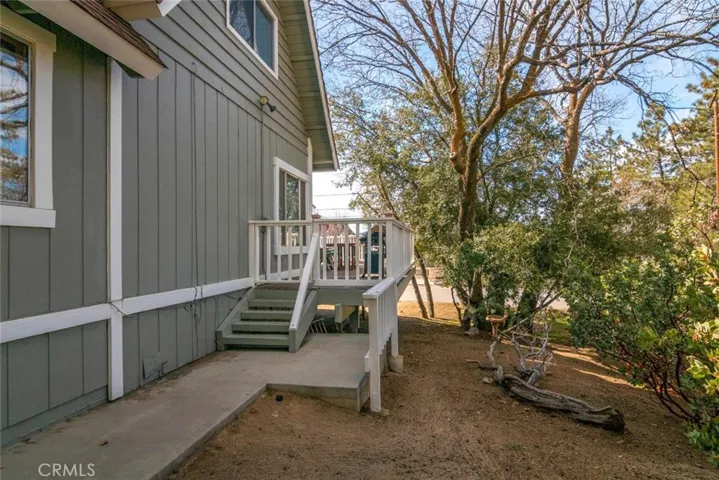 1231 Glacier Drive, Lake Arrowhead, California 92352