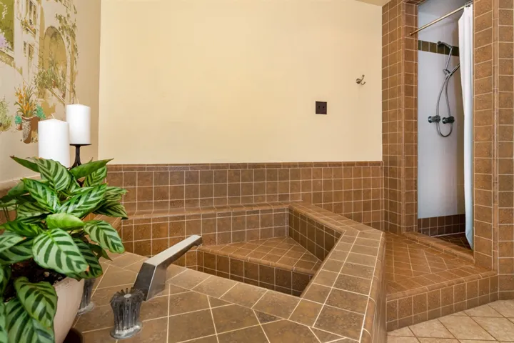 1418 Banyan Dr, Fallbrook, California 92028
