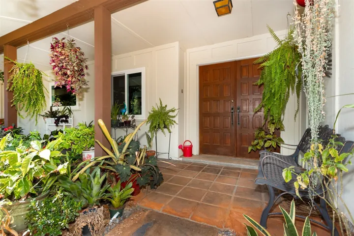 1418 Banyan Dr, Fallbrook, California 92028