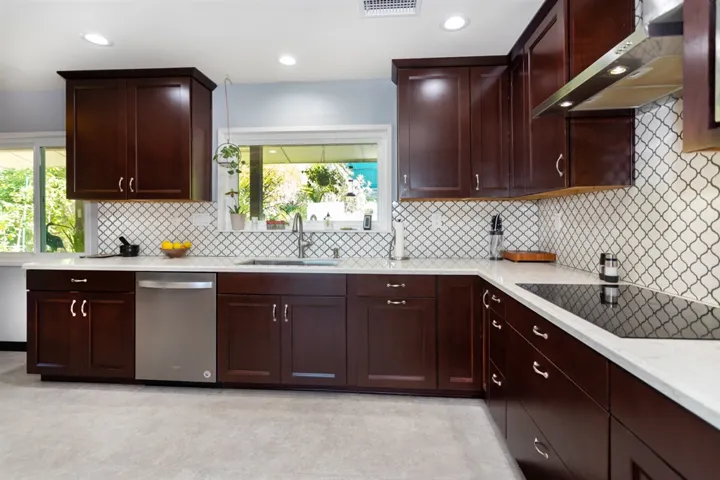 1418 Banyan Dr, Fallbrook, California 92028