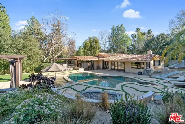 5275 Round Meadow Road, Hidden Hills, California 91302