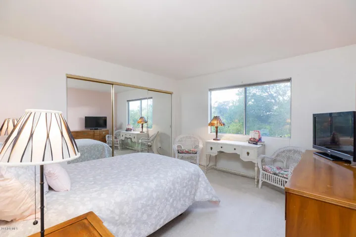 1790 Bronzewood Ct Newbury-large-019-011