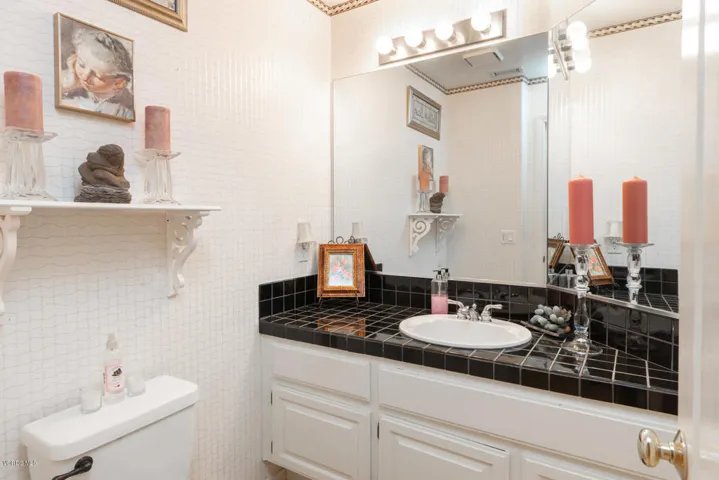 1790 Bronzewood Ct Newbury-large-023-007