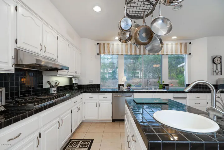 1790 Bronzewood Ct Newbury-large-013-019