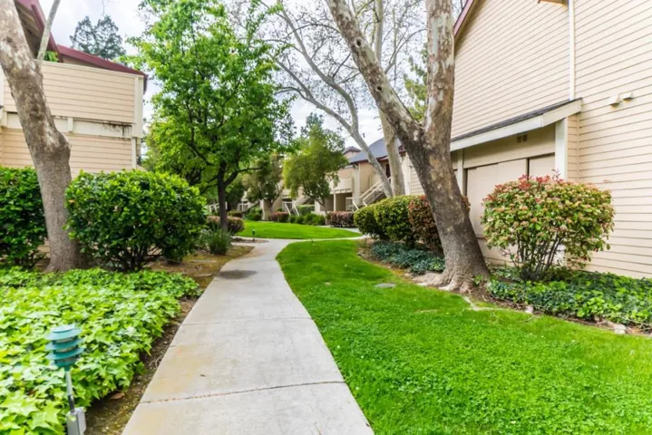 1024 Cedar Gables Drive, San Jose, California 95118