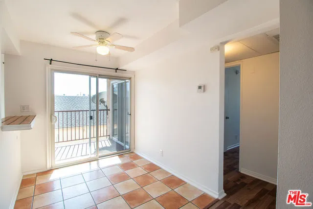 7641 Reseda 115-z, Reseda, California 91335