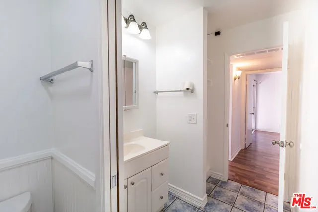 7641 Reseda 115-z, Reseda, California 91335