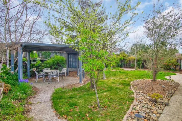 921 Paseo Drive, Hollister, California 95023