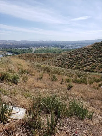 71 Howlett, Lake Elsinore, California 92530