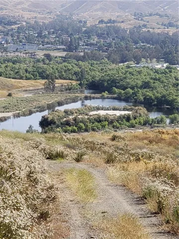 71 Howlett, Lake Elsinore, California 92530