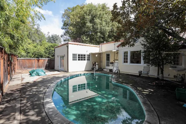 1535 Cowper Street, Palo Alto, California 94301