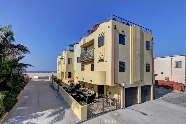 30 The Strand 2, Hermosa Beach, California 90254
