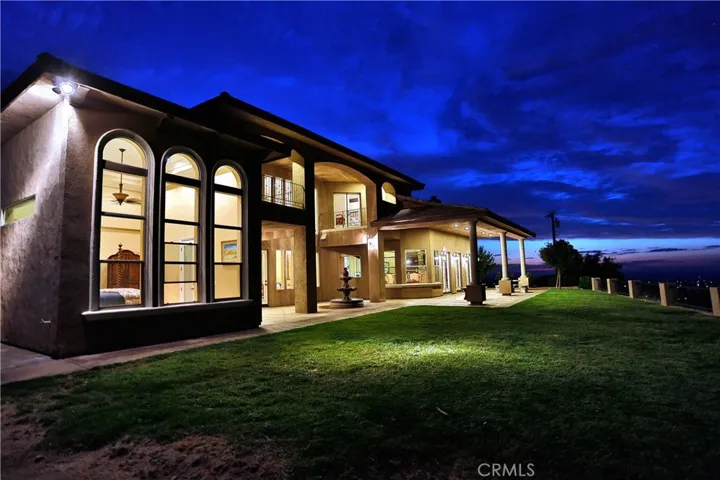 8185 Sahara Road, Phelan, California 92371