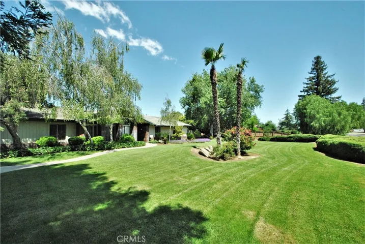 4893 N Tisha Avenue, Fresno, California 93723