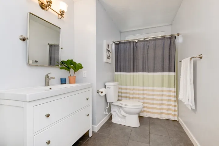 3045 Camarillo Ave, Oceanside, California 92056
