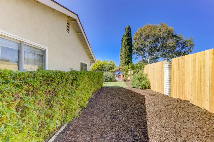 3045 Camarillo Ave, Oceanside, California 92056