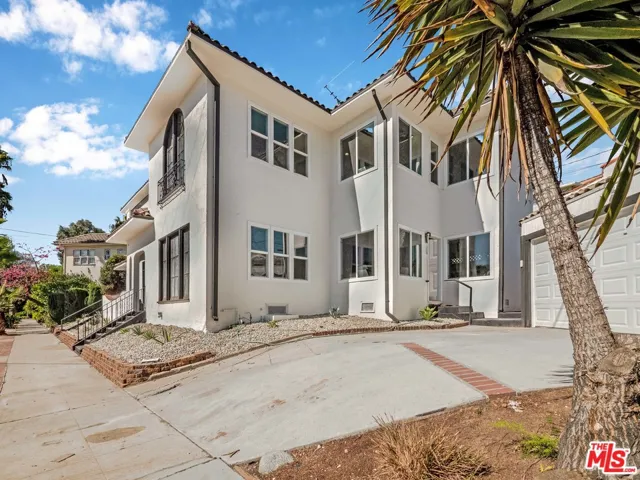 5073 Edgewood Place 4, Los Angeles, California 90019