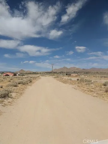 10969 Laura Lane, Lucerne Valley, California 92356