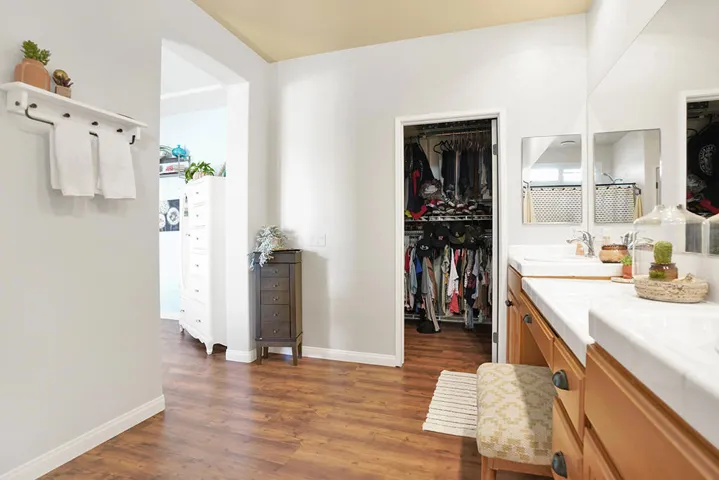 IM107163