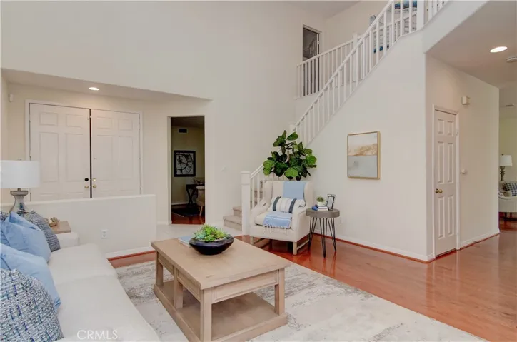Grand living here with executive style.  Double door entry foyer sets the stage for this fantastic floor plan, and creates a nice transition between living spaces, main level den/office and upper level.