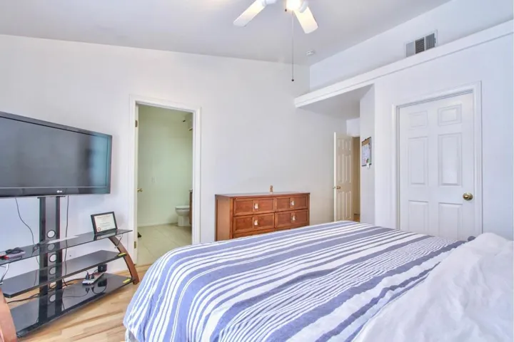 23-Master Bedroom