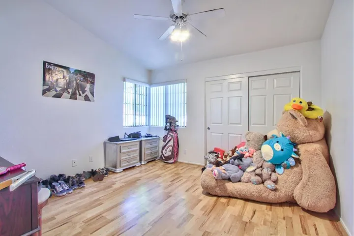 18-Bedroom