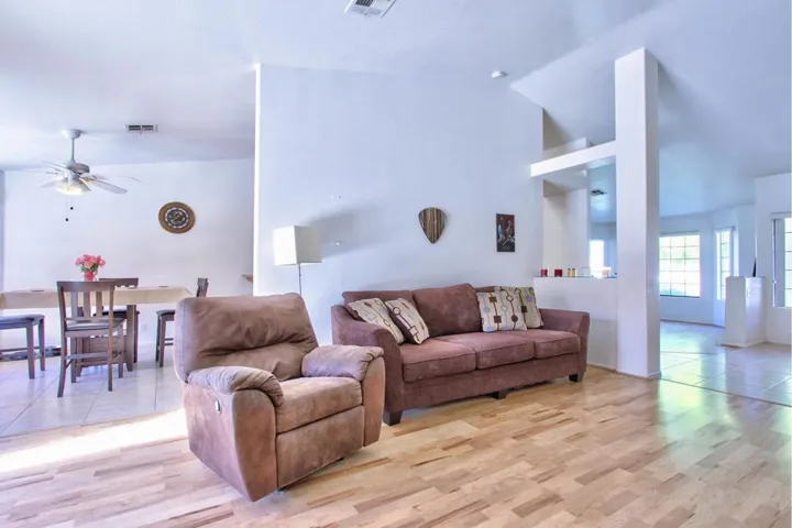 9-Living Room