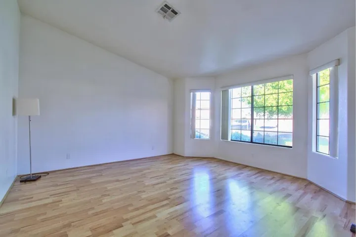 17-Family Room