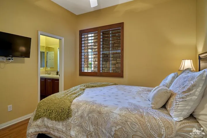 bed 1