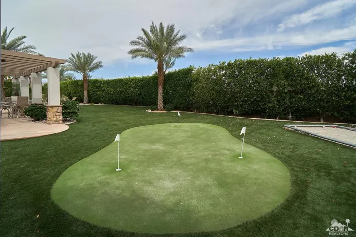 putting green