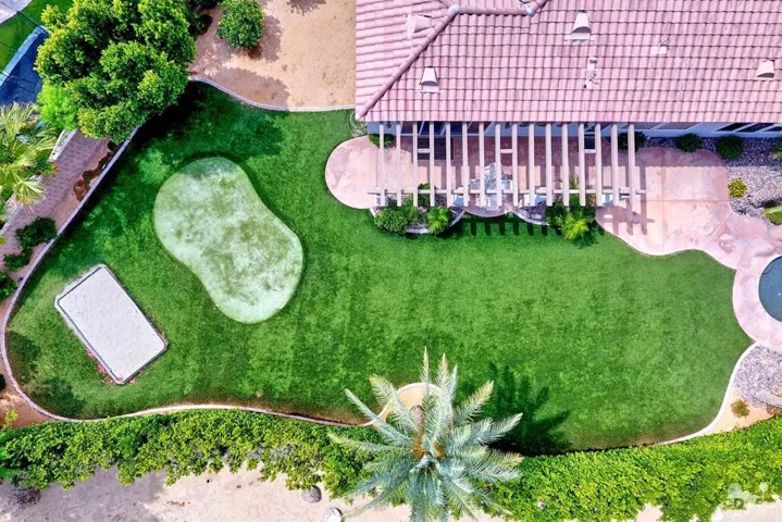 putting green